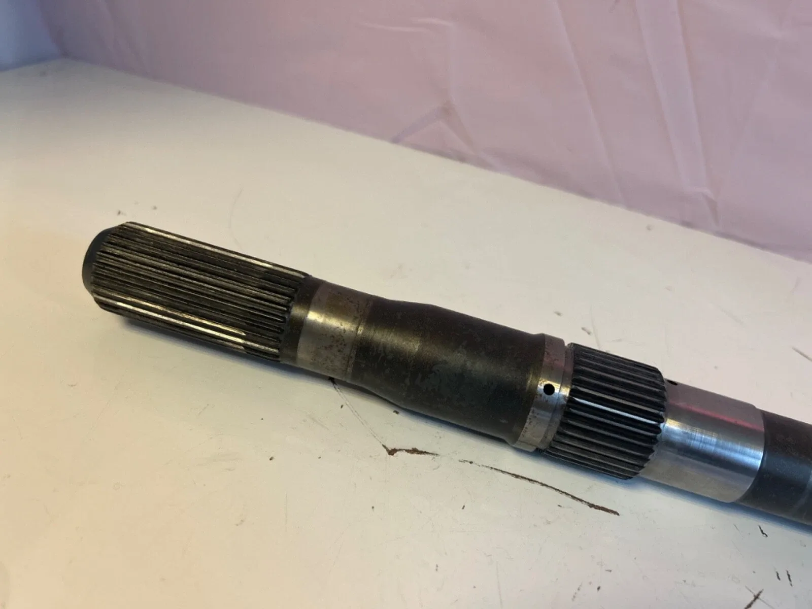 GM 4L60E/4L65E Output Shaft 27-Spline 13-1/4" image 2