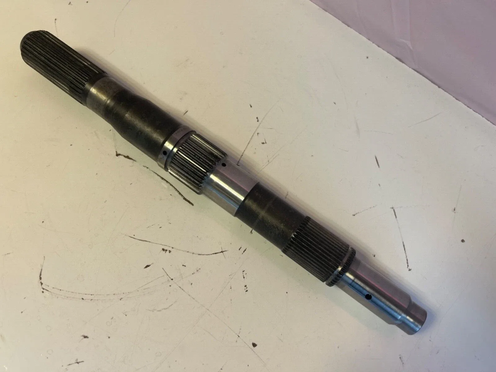 GM 4L60E/4L65E Output Shaft 27-Spline 13-1/4"
