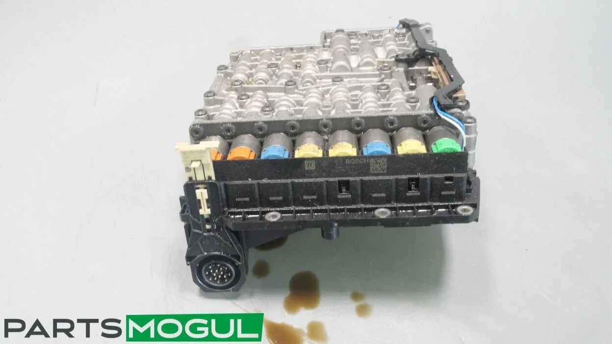 2010-2012 Jaguar XJ/XF 5.0 S/C Automatic Mechatronic Transmission Valve OEM image 2