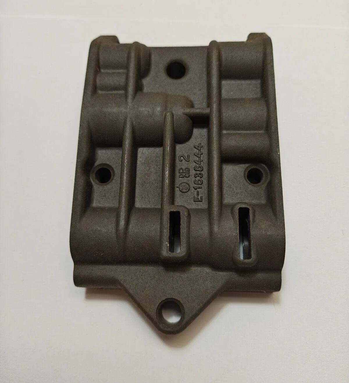 1956 Chrysler Imperial Torqueflite Lower Transmission Valve Body MPN 1732139 image 2