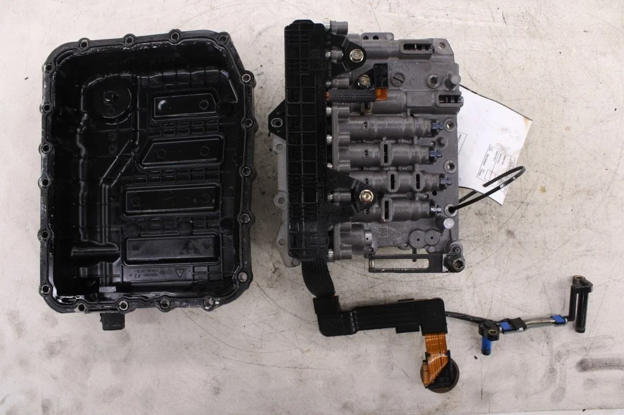 2016-2020 Kia Optima EX 6-Spd Automatic Transmission Valve Body w/ Oil Pan - 4610-3B800