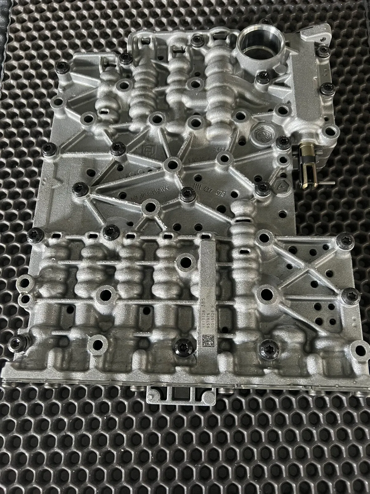 2019 BMW 840i Tranmission Valve Body with SEPARATOR PLATE A247