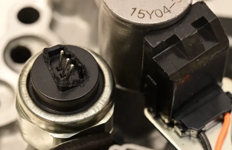 Nissan CVT Valve Body (ATO M1B / ARO M8) w/ Solenoids image 4