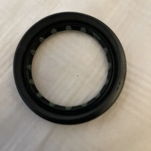 Automatic Transmission Output Shaft Seal 710732 for NX300 ES350 Avalon image 2