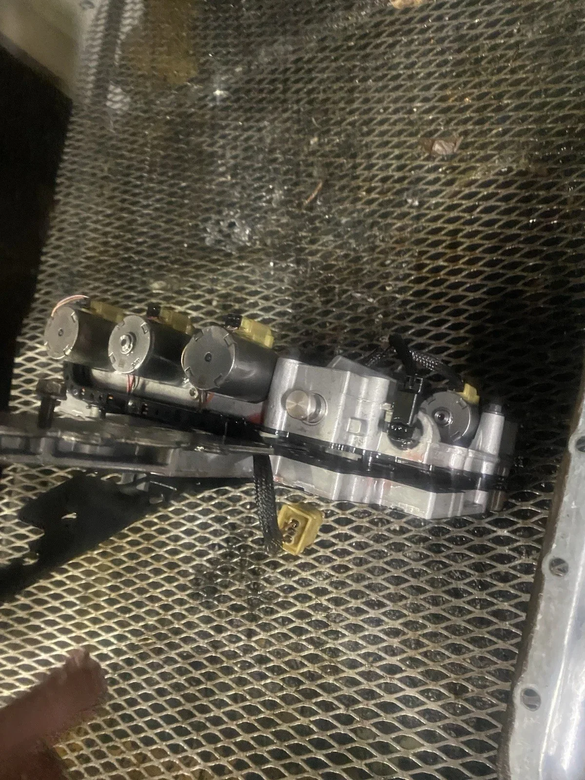 2005 Ford 5R110 Valve Body image 3
