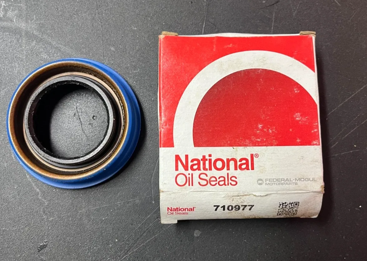 National Bearings 710977 Automatic Transmission Output Shaft Seal image 2