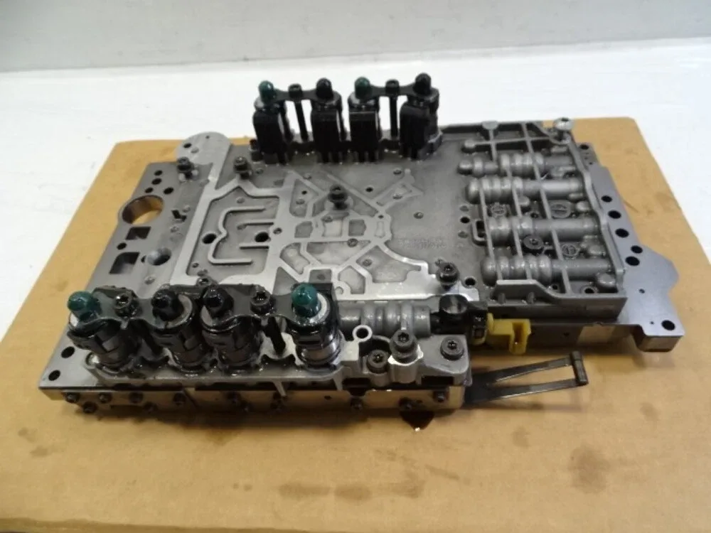 2013-2016 Mercedes-Benz R231 SL550 Valve Body w/Solenoids 2312700560 image 2