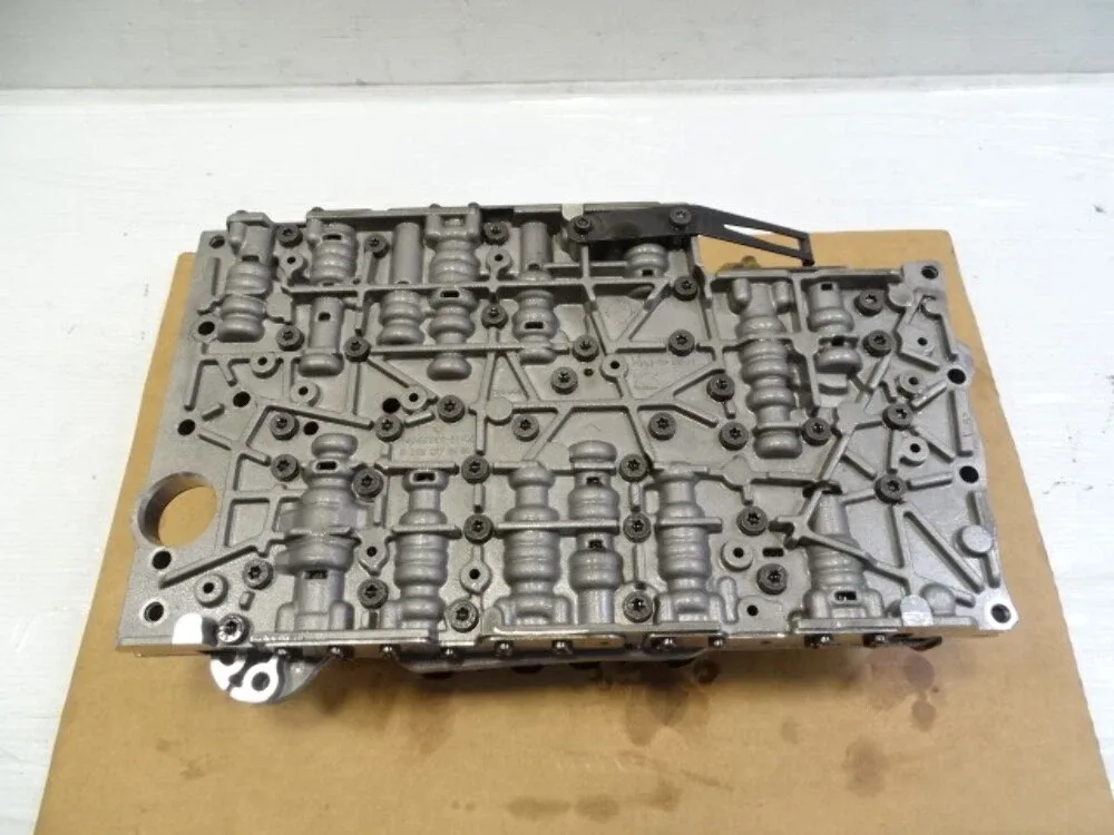 2013-2016 Mercedes-Benz R231 SL550 Valve Body w/Solenoids 2312700560 image 3