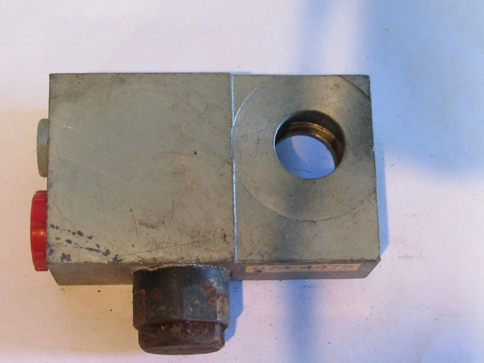 Valve Body 8744475 8753148 image 3