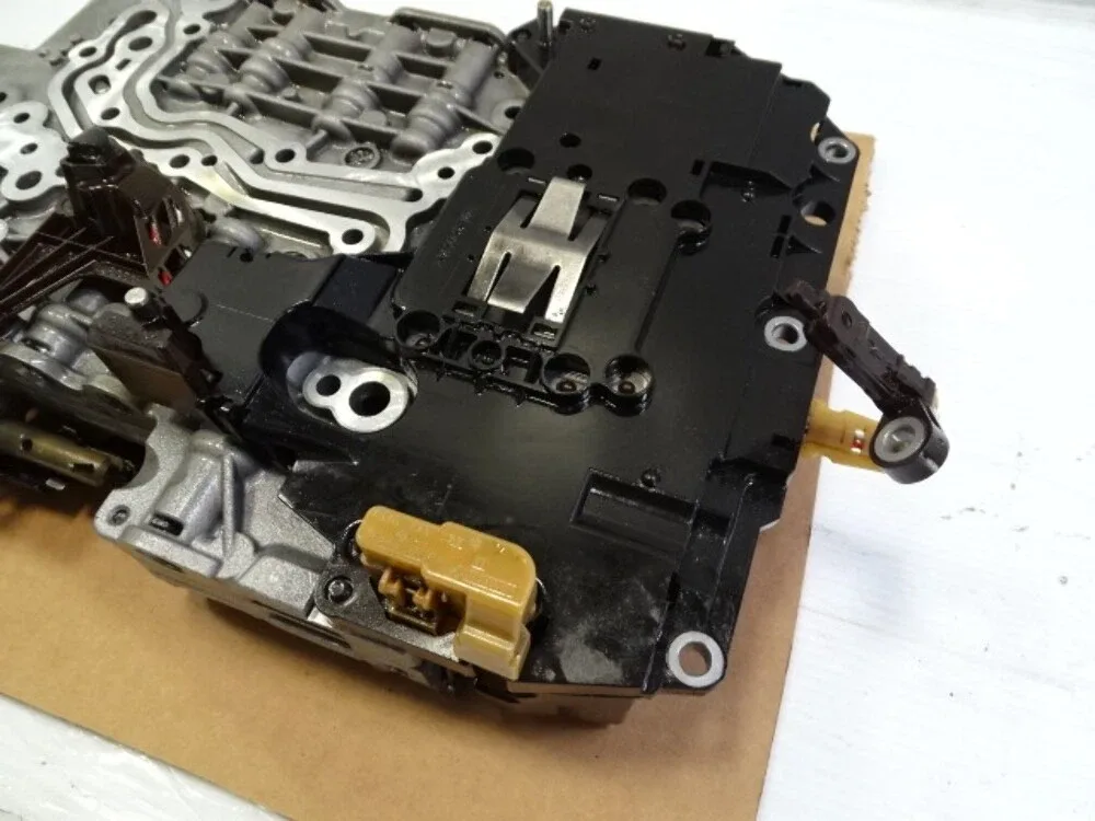 11 Audi A8 D4 Valve Body, Automatic Transmission 4.2L AWD Mechatronic 1087427173 image 3
