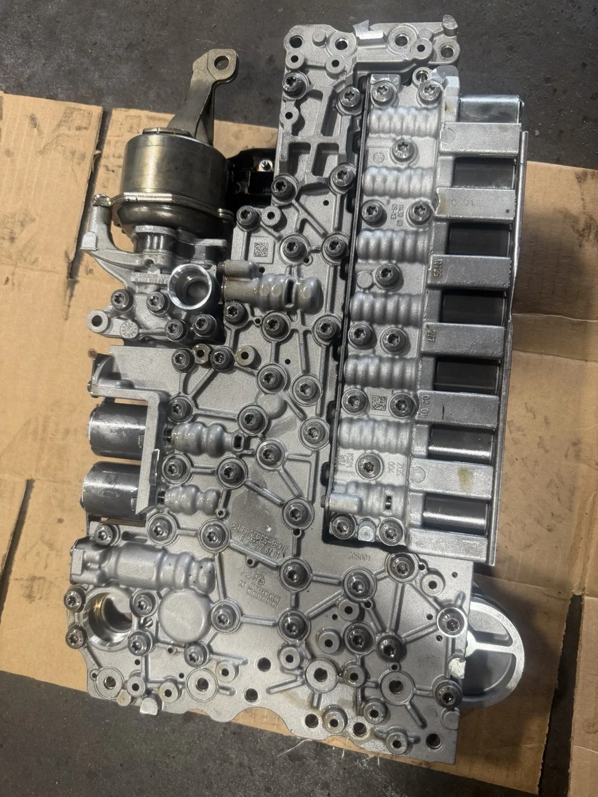 2021 Mercedes Glc300 Transmission Valve Body