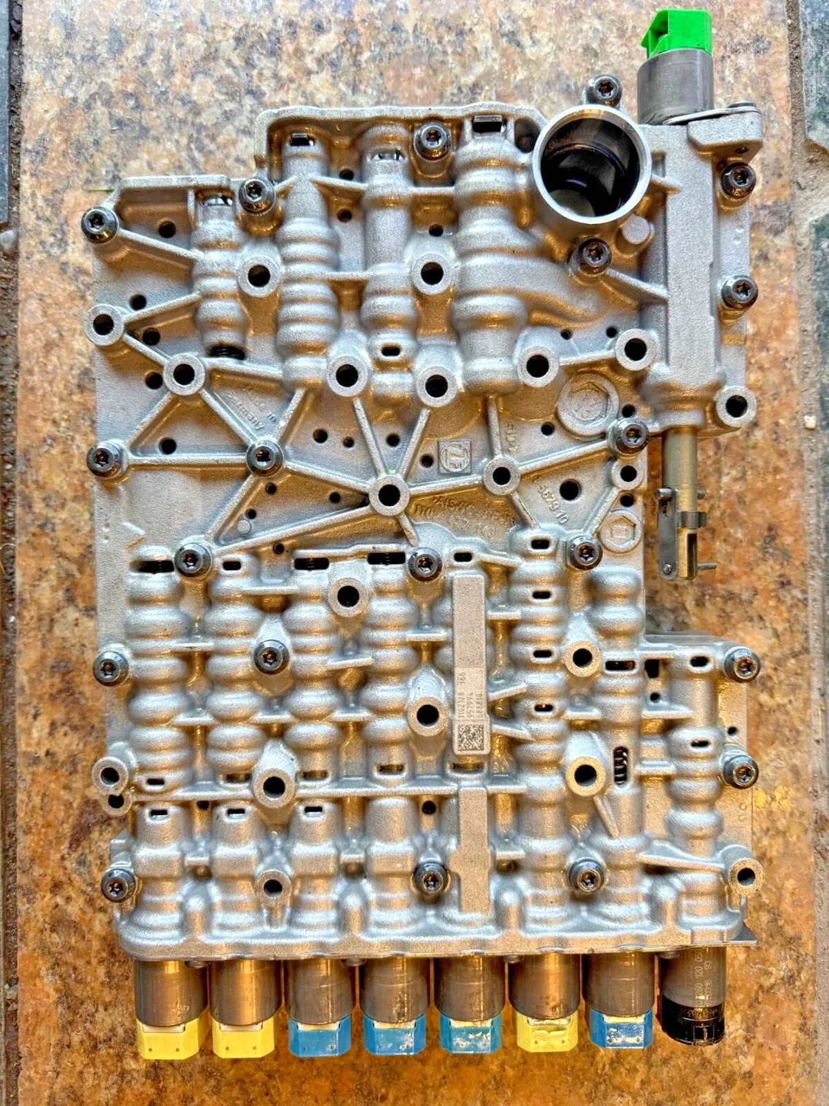 8HP Automatic Transmission MECHATRONIC VALVE BODY OEM - from a F15 BMW X5 8Speed
