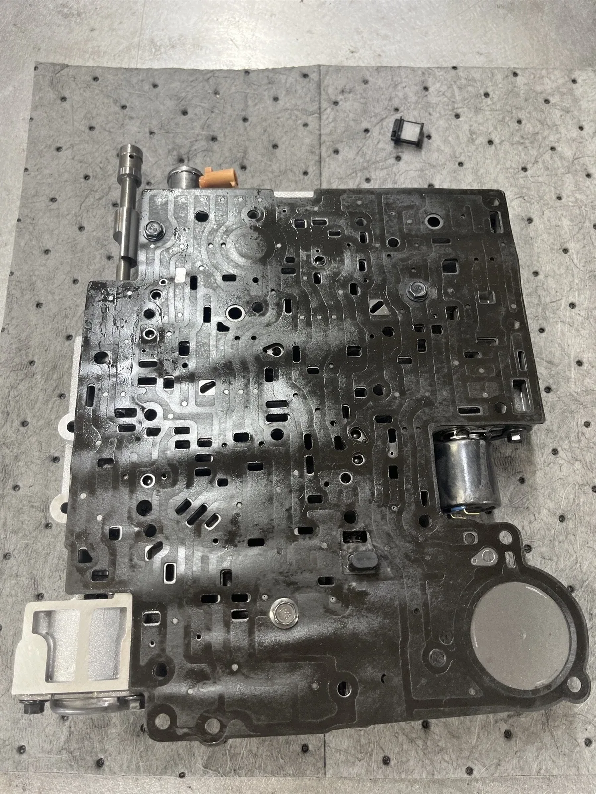 1999 Chevrolet Camaro Z28 5.7L Transmission Valve Body image 3