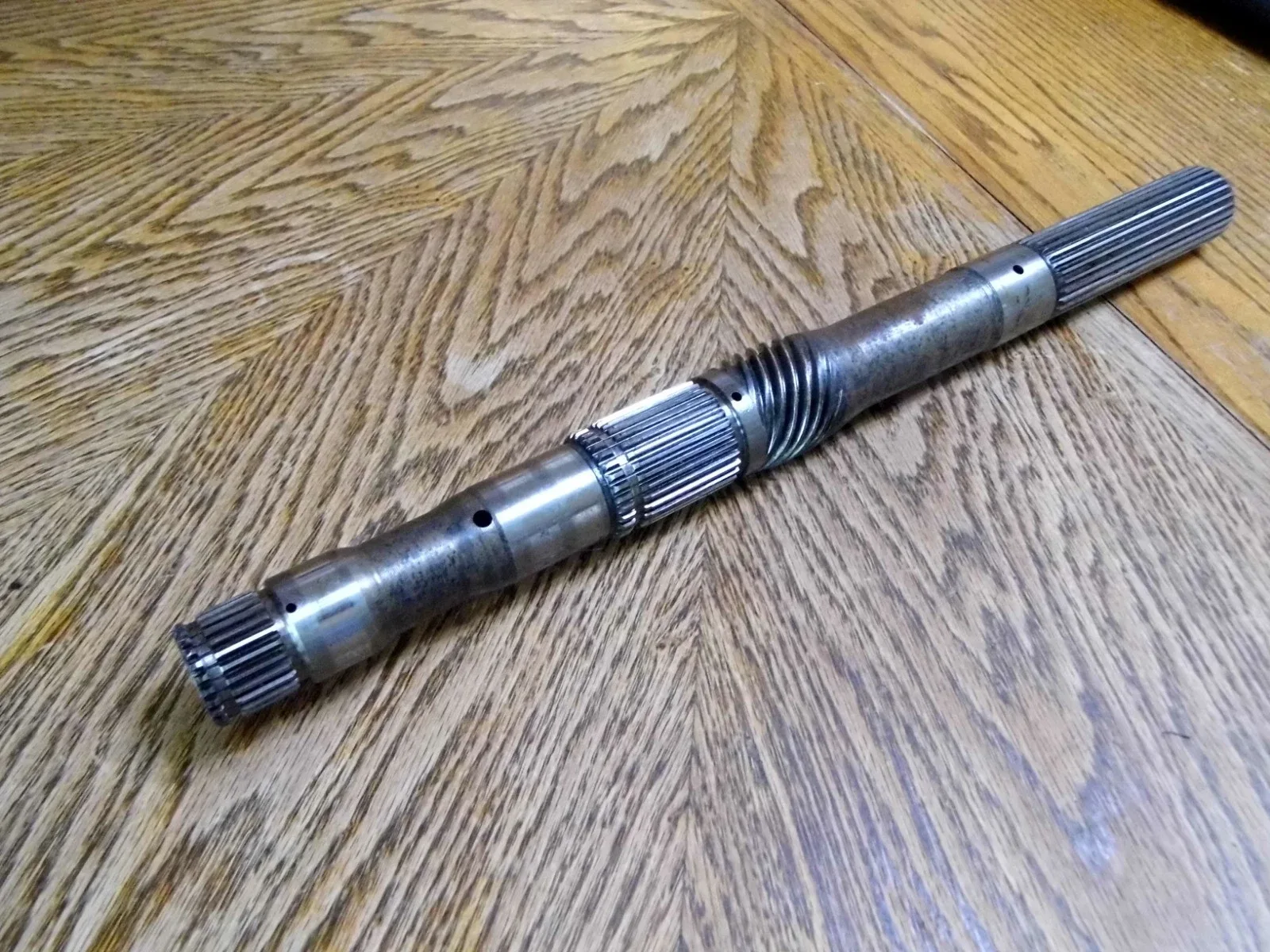 THM-350 Output Shaft 15.5 in - General Motors image 3