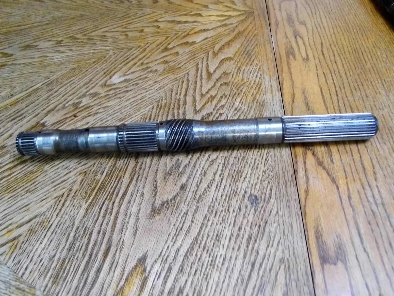 THM-350 Output Shaft 15.5 in - General Motors image 4