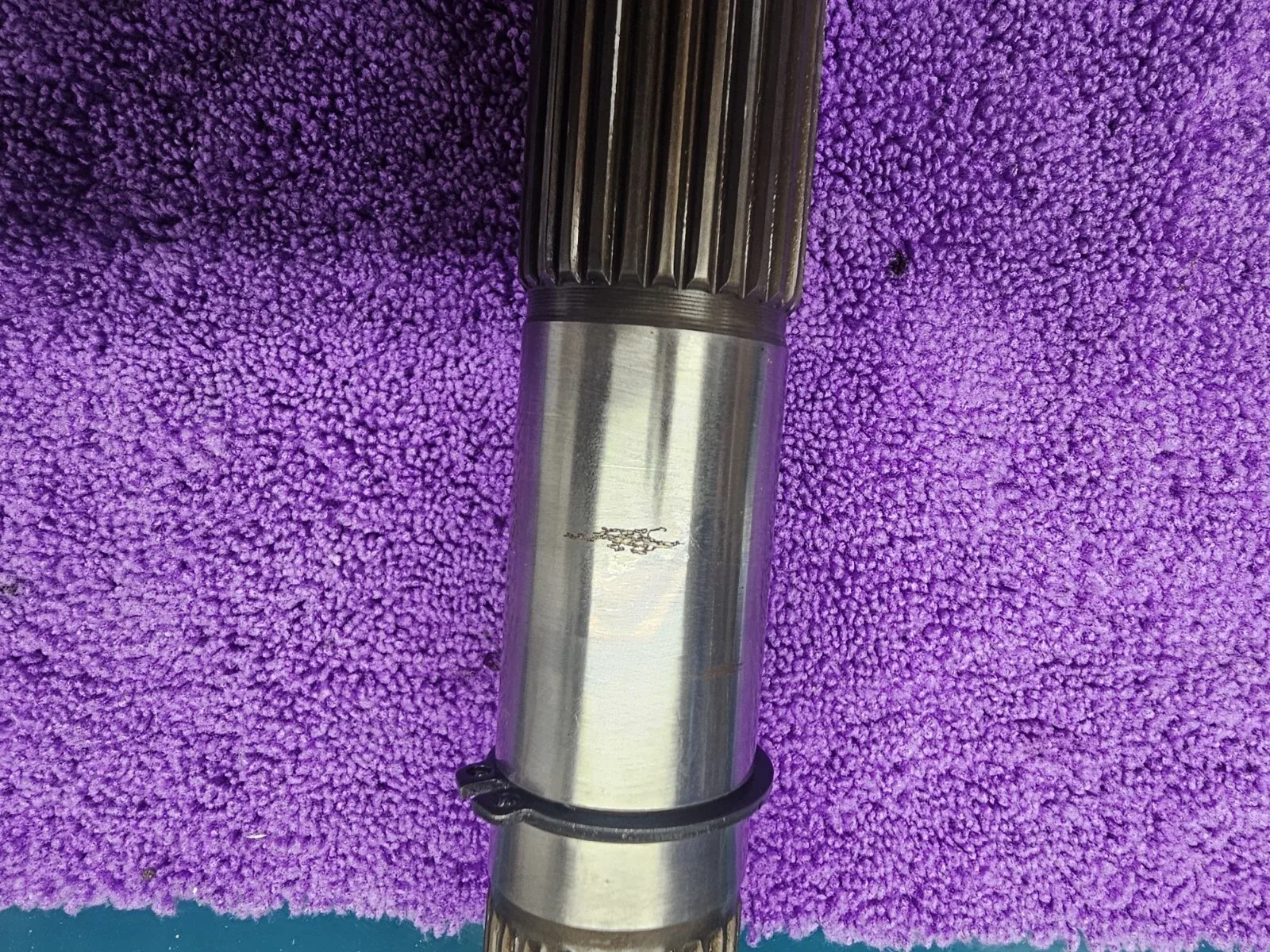 Datsun / Nissan 280ZX Automatic Transmission Output Shaft 3N71B image 4