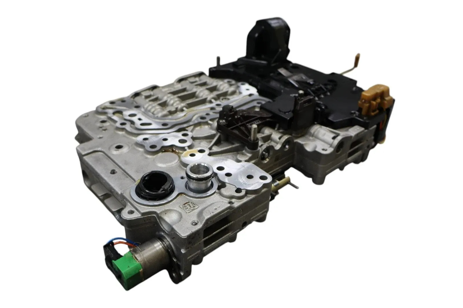 2014-2024 Maserati Ghibli & Quattroporte Transmission Valve Body Mechatronic 673004343 image 3