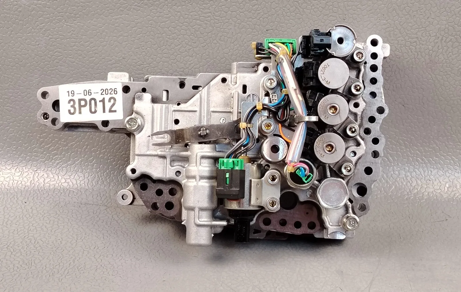 2005-2010 Nissan Serena C25 / X-Trail T31 4WD CVT Valve Body 31705-1XF0D image 4