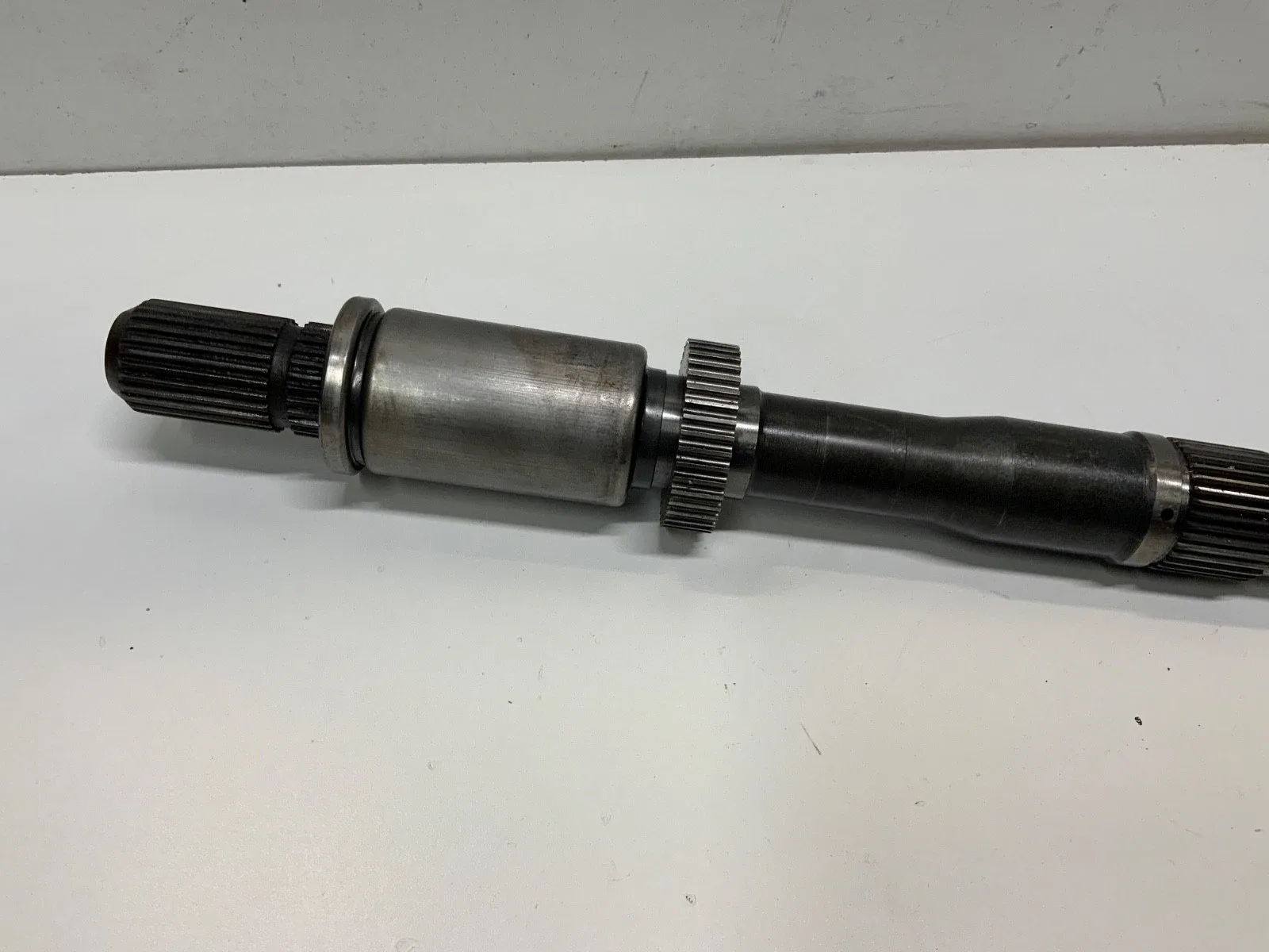 1993+ Chevrolet 4L60E Automatic Transmission Output Shaft 18-1/8" image 4