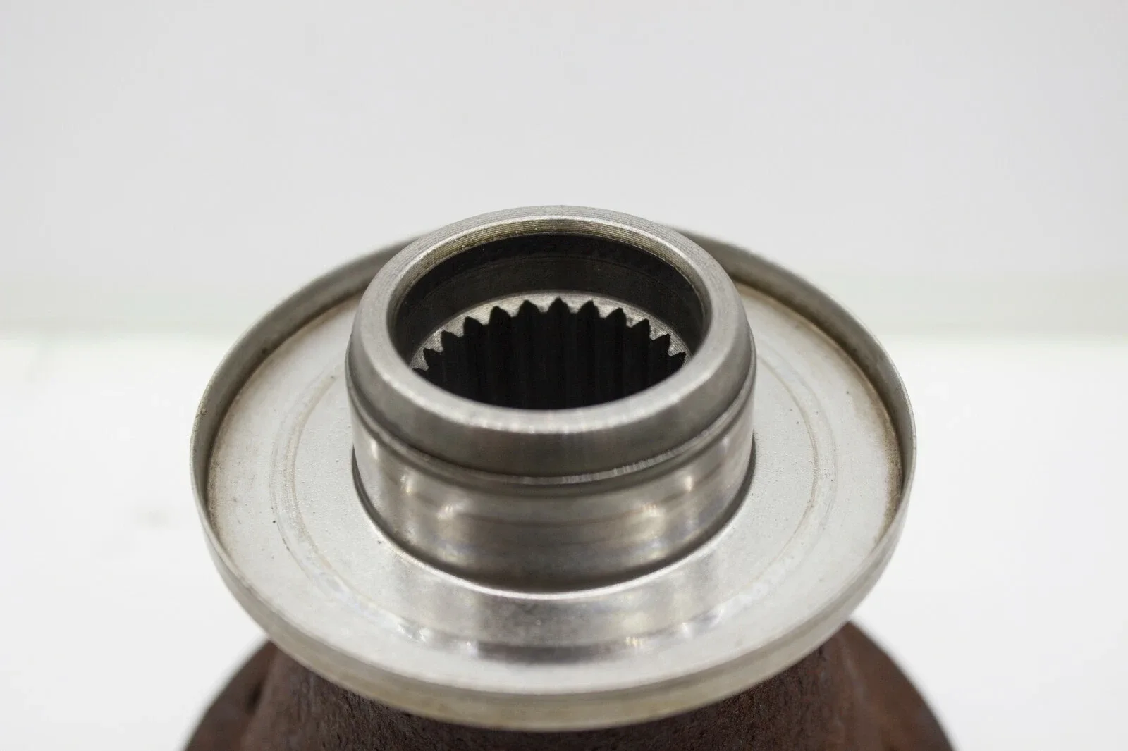 NP231J Front Output Shaft Flange for Jeep - Used image 2