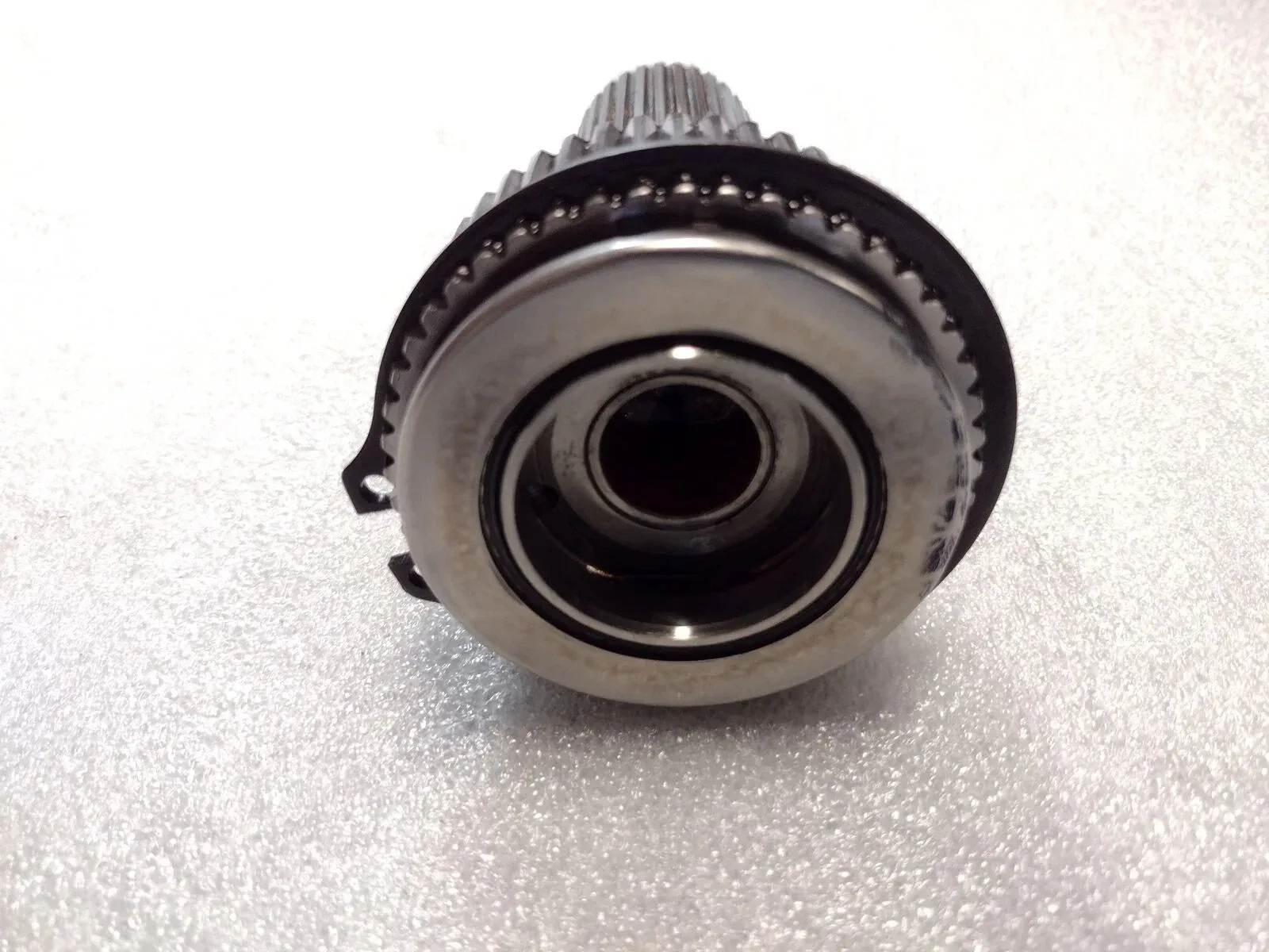 2008-2013 GM 2ML70 Hybrid Transmission 4x4 Output Shaft MPN 29543557 image 2