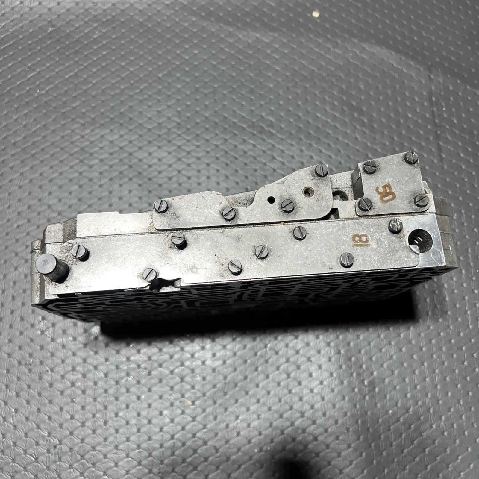 1981-1985 Mercedes R107 380SL/380SE Automatic Valve Body 1262772901 image 3