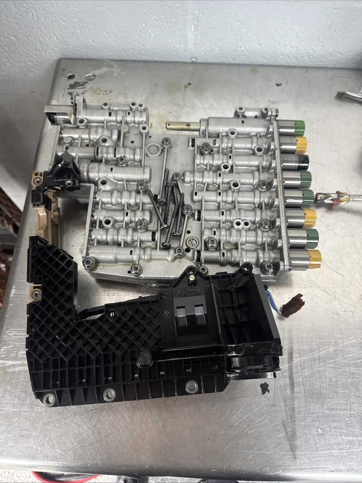 2006 BMW 750 Valve Body.