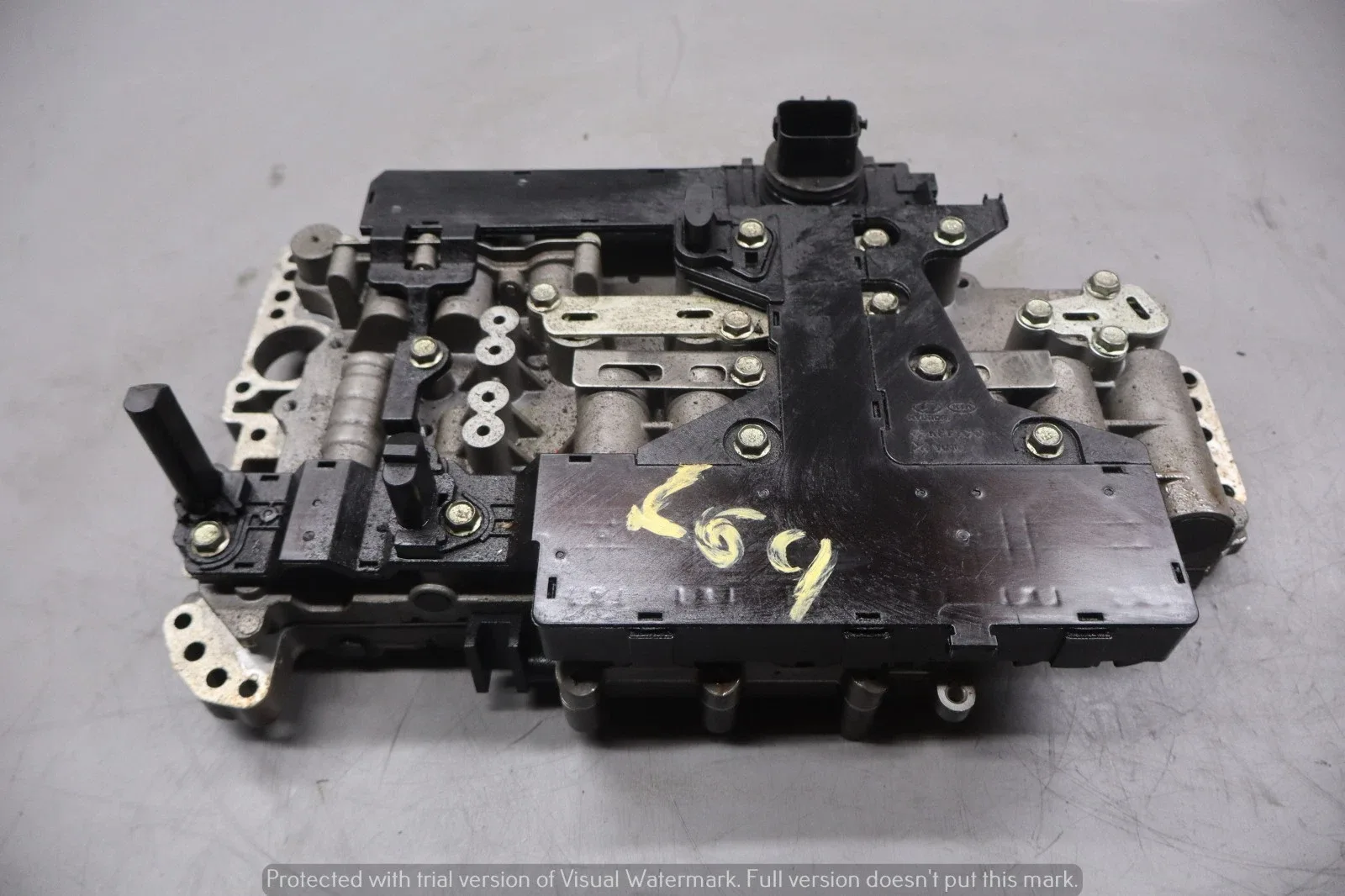 11-16 Hyundai Genesis Transmission Valve Body W/ TCM TCU 46305-4F150 Oem image 3