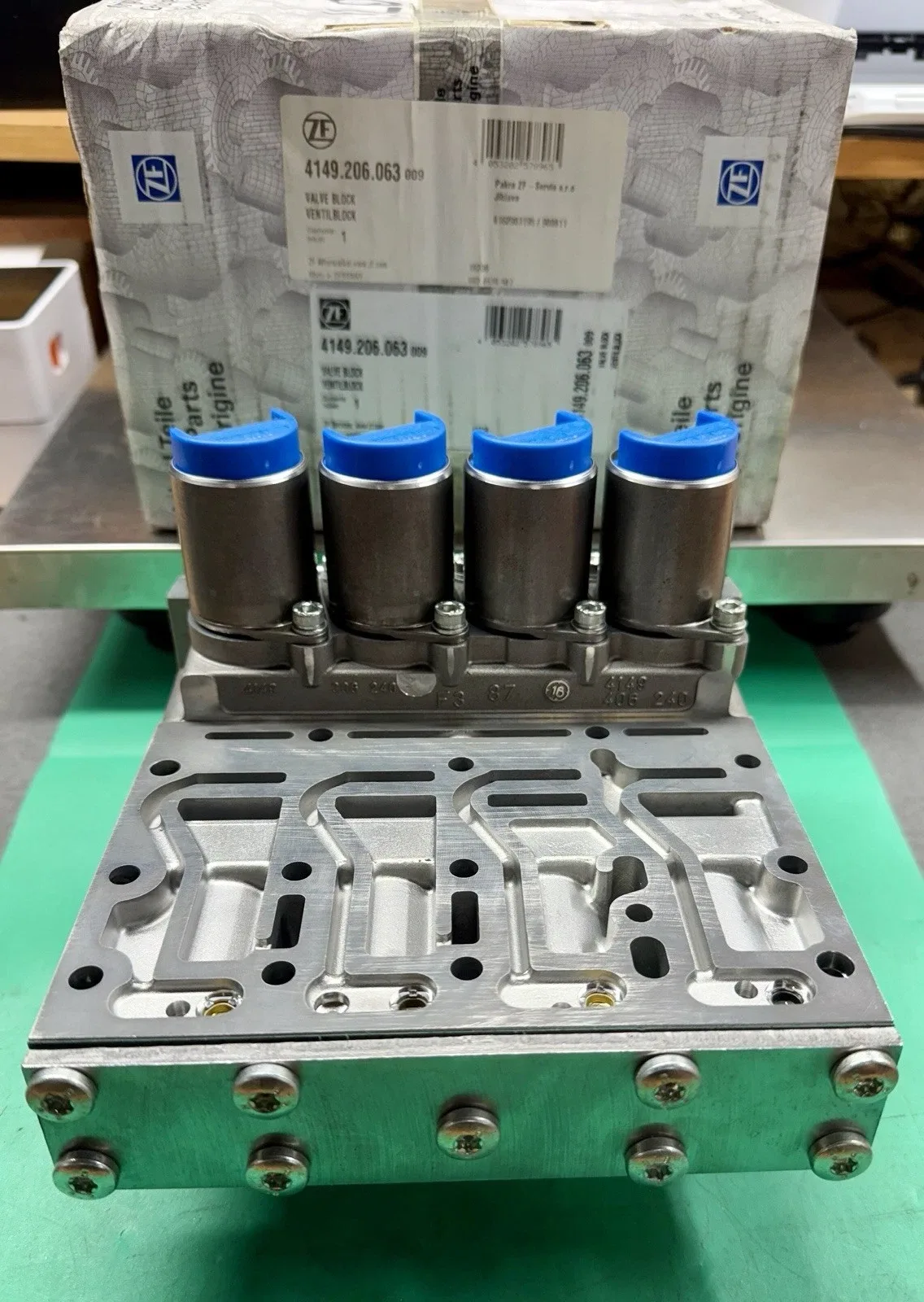 GENUINE OEM ZF 4149 206 063 / 4149206063 TRANSMISSION VALVE BLOCK 🚨 SHIPS FREE