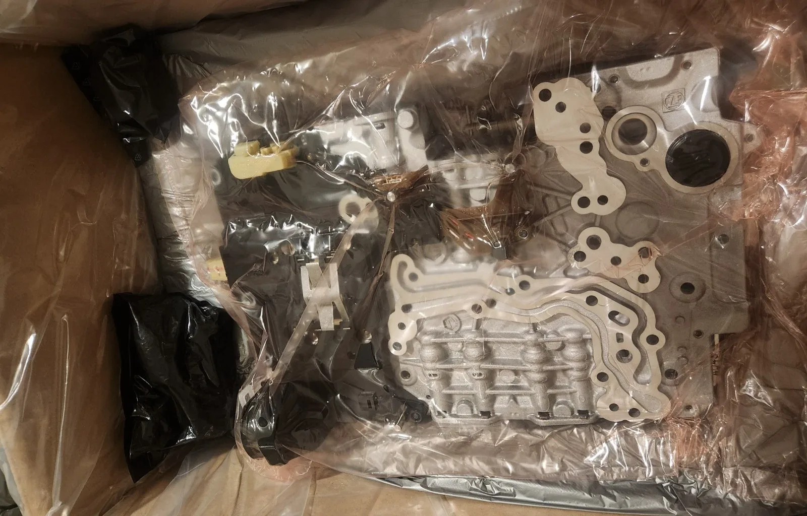 2014 BMW 328i ZF8HP70 Mechatronic Complete Valve Body 24 00 7 641 065 image 2