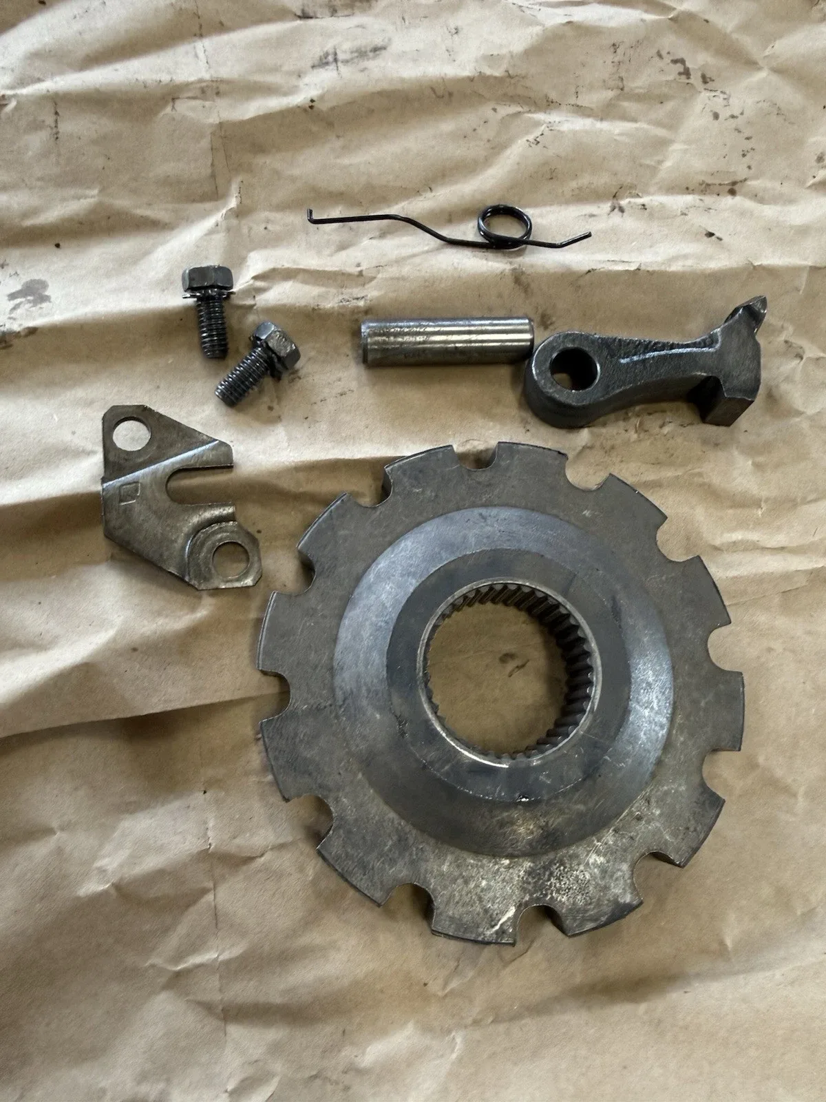 Ford C6 Transmission Output Shaft Park Gear D5AP7A233AA image 3