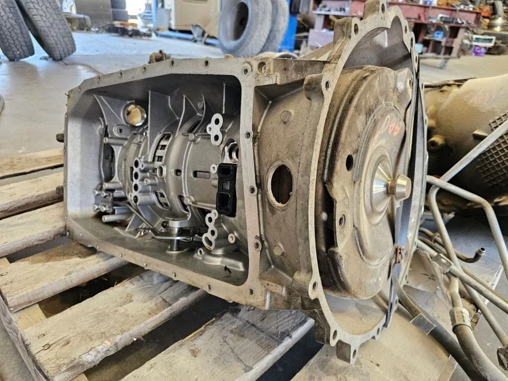 2004 JAGUAR XJR CORE FOR PARTS S/C TRANSMISSION NO VALVE BODY from G14391 image 2