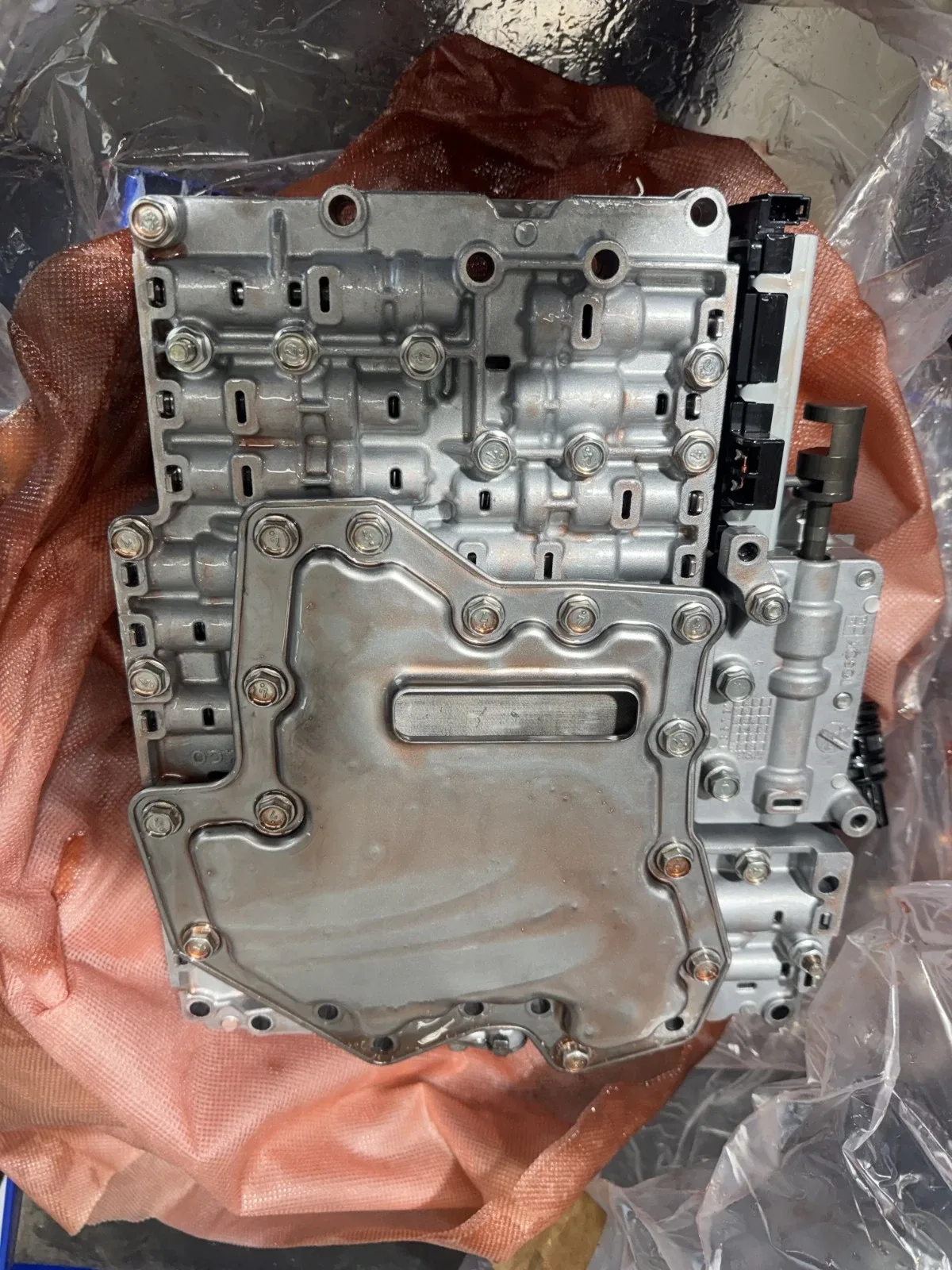 Nissan Valve Body 31705Z7100D image 2