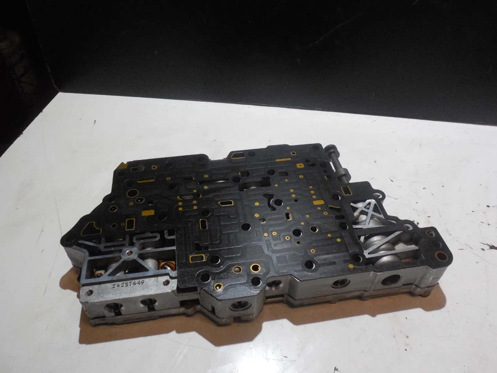 2008-2017 Chevrolet Equinox Valve Body 24257449