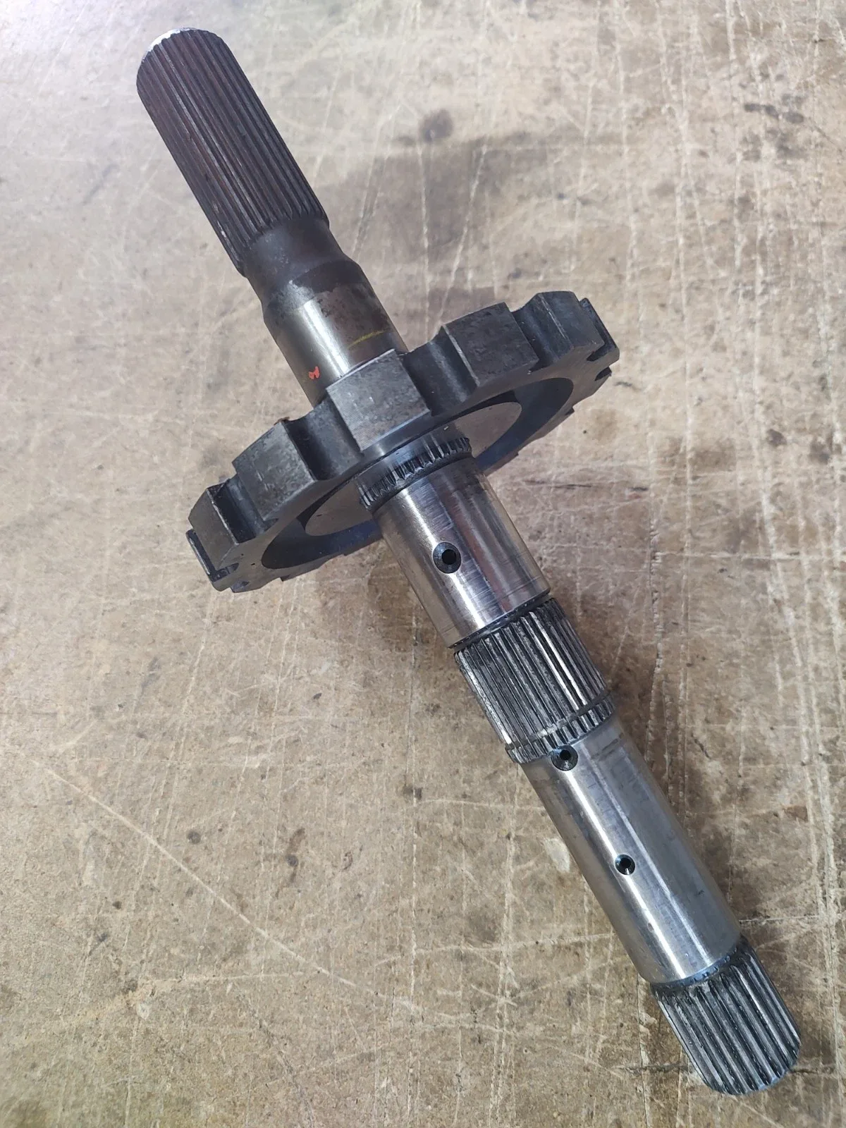 Ford E40D Automatic Transmission Output Shaft - Used image 2