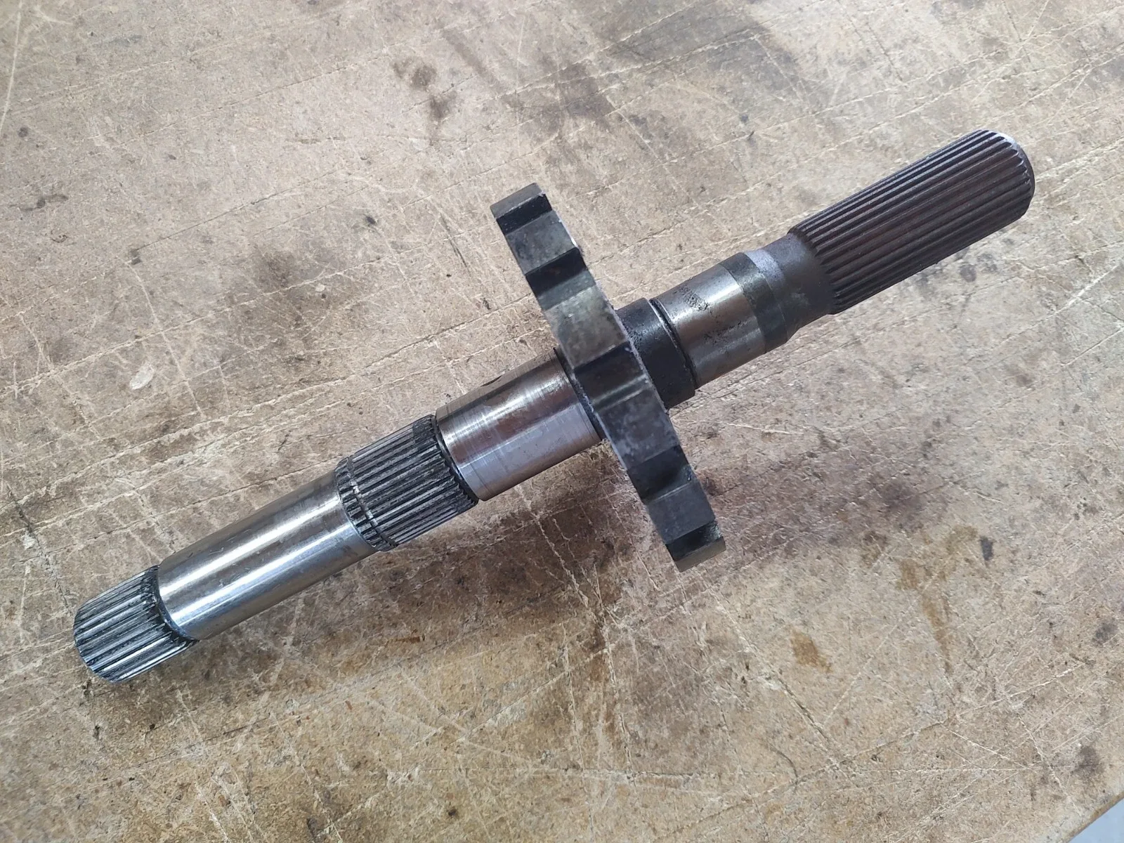 Ford E40D Automatic Transmission Output Shaft - Used