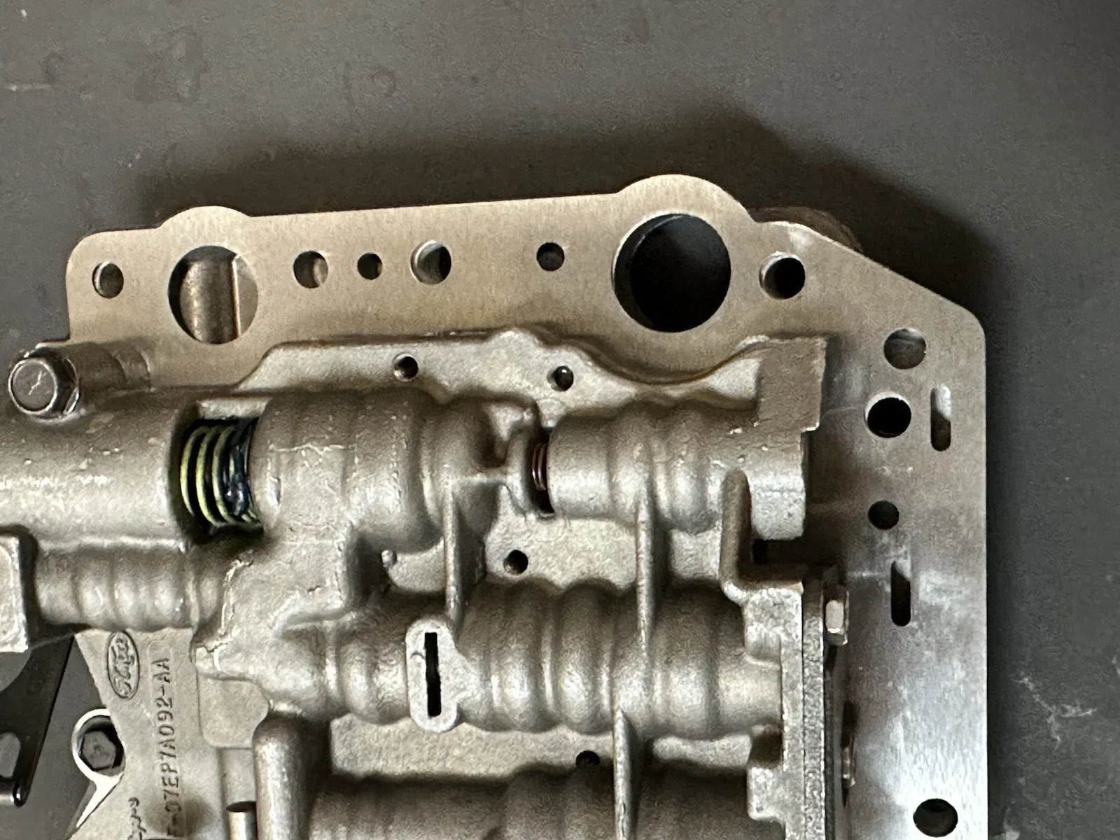 C4 Transmission Valve Body D7ZP-7A101-AA / D7EP-7A092-AA Remanufactured image 4
