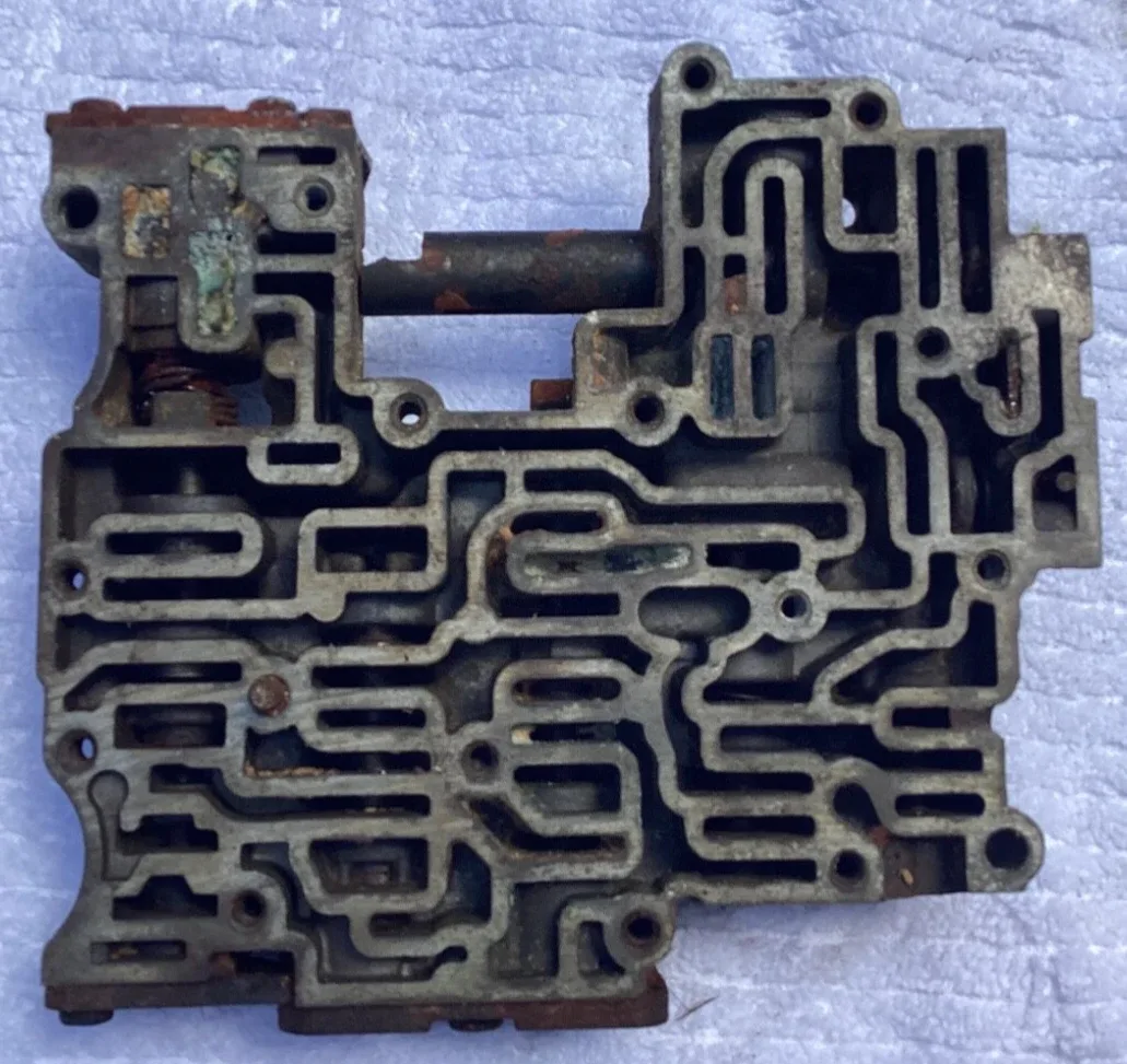 1965 Ford C4 Auto Trans  JUNK Valve Body   UPPER HALF ONLY  C5AP    GARBAGE!!!! image 2