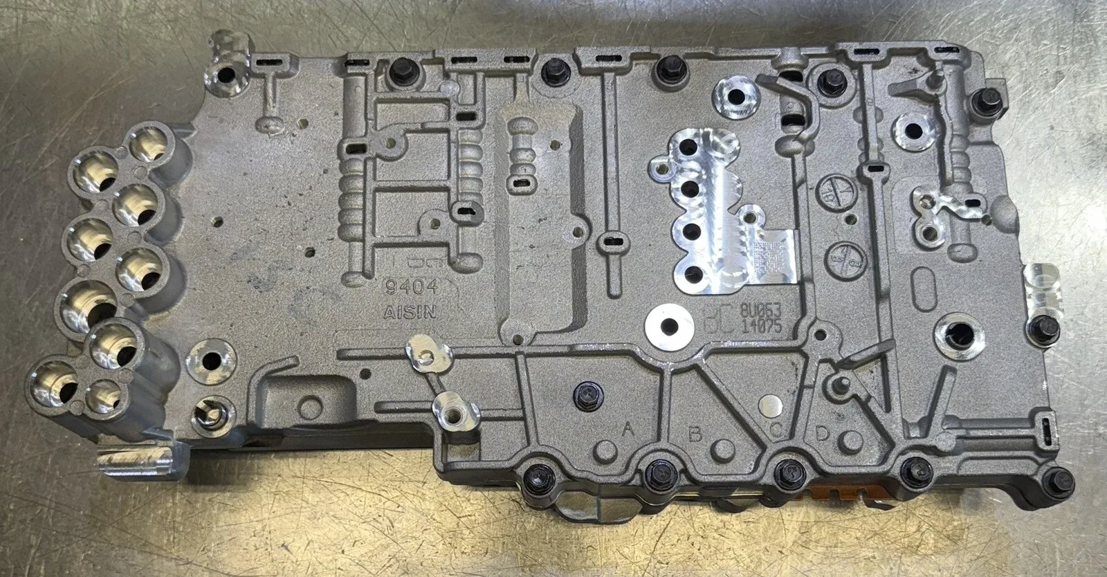 GM 6L80E Valve Body MPN 8U063 OE 14075 image 2