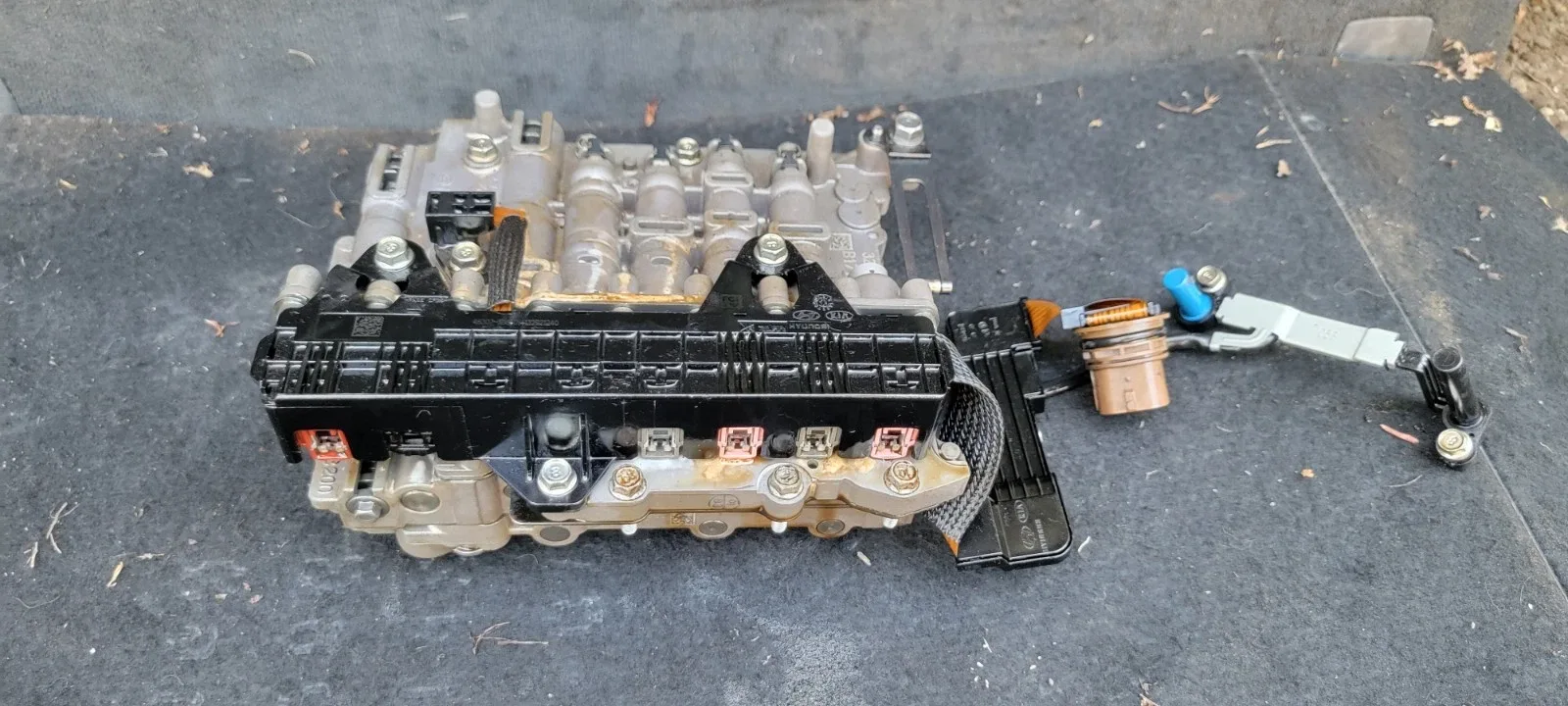 2015 Kia Optima LX Valve Body OEM 46307-3B65014122921240