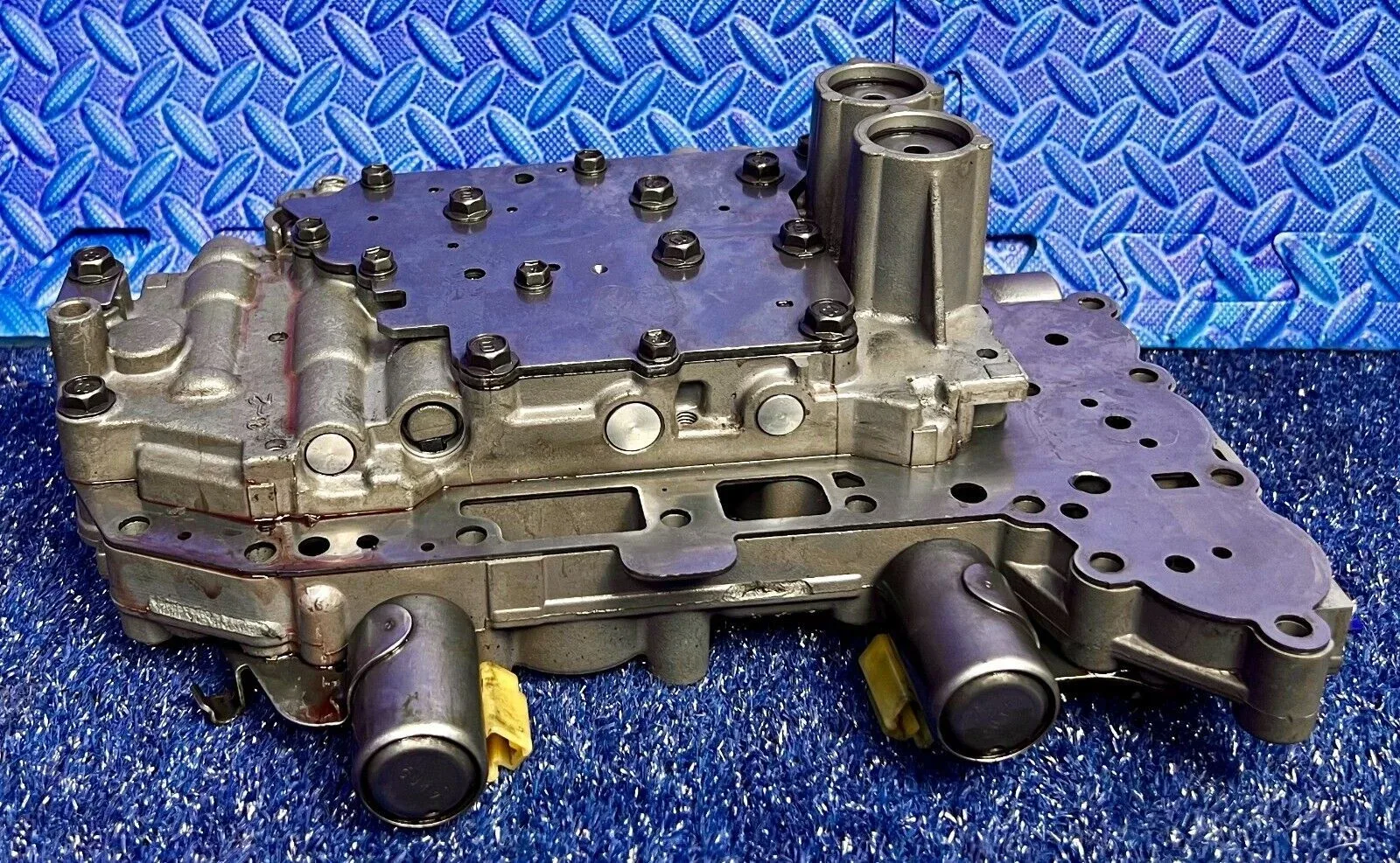 1999-2003 Lexus RX 300 OEM Transmission Valve Body Mechatronics image 4