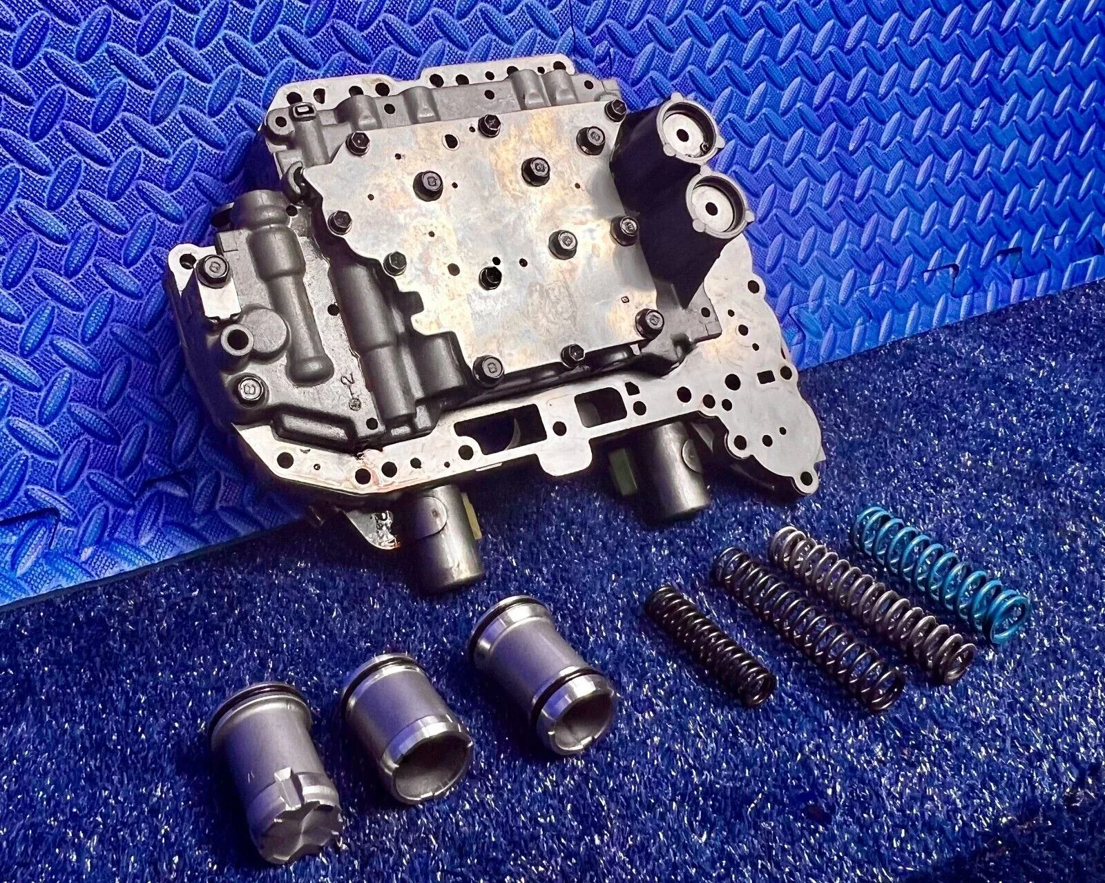 1999-2003 Lexus RX 300 OEM Transmission Valve Body Mechatronics