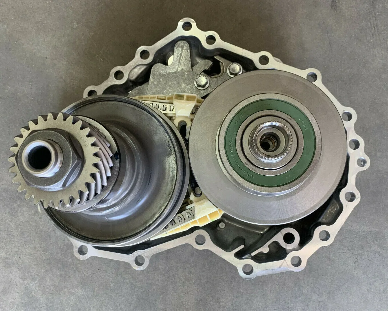 2016-2019 Nissan Maxima JF017E/RE0F10E Pulley & Chain Oil Pump Kit 400-86N image 3