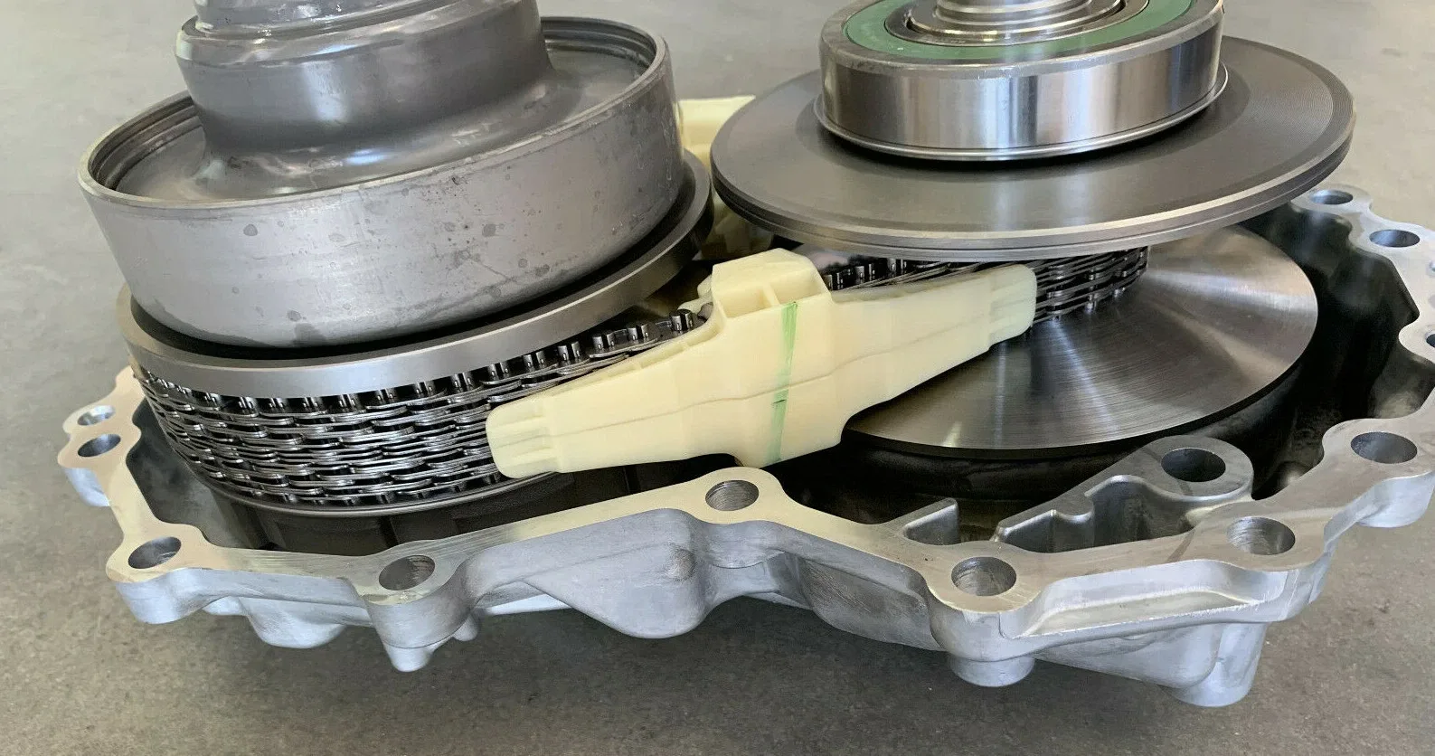 2016-2019 Nissan Maxima JF017E/RE0F10E Pulley & Chain Oil Pump Kit 400-86N image 4