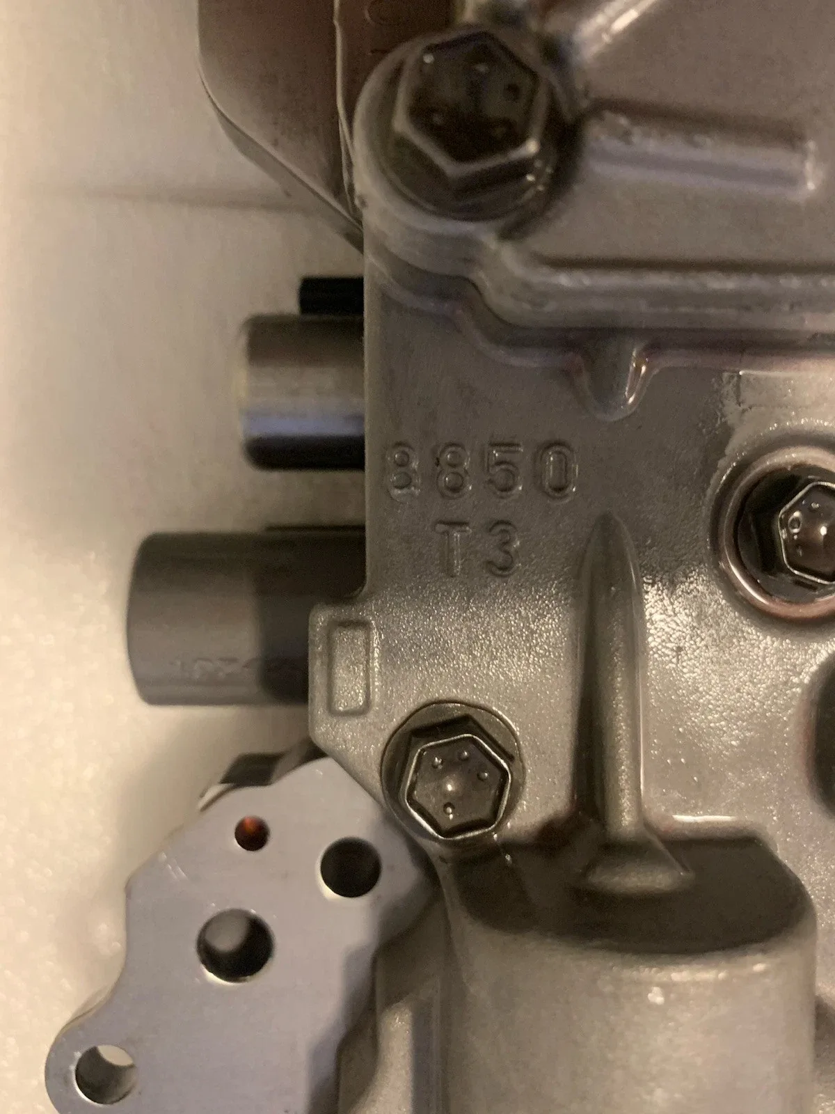 A750E/F Transmission Valve Body W/ 7 Solenoids for Toyota Lexus Tundra 4Runner image 4