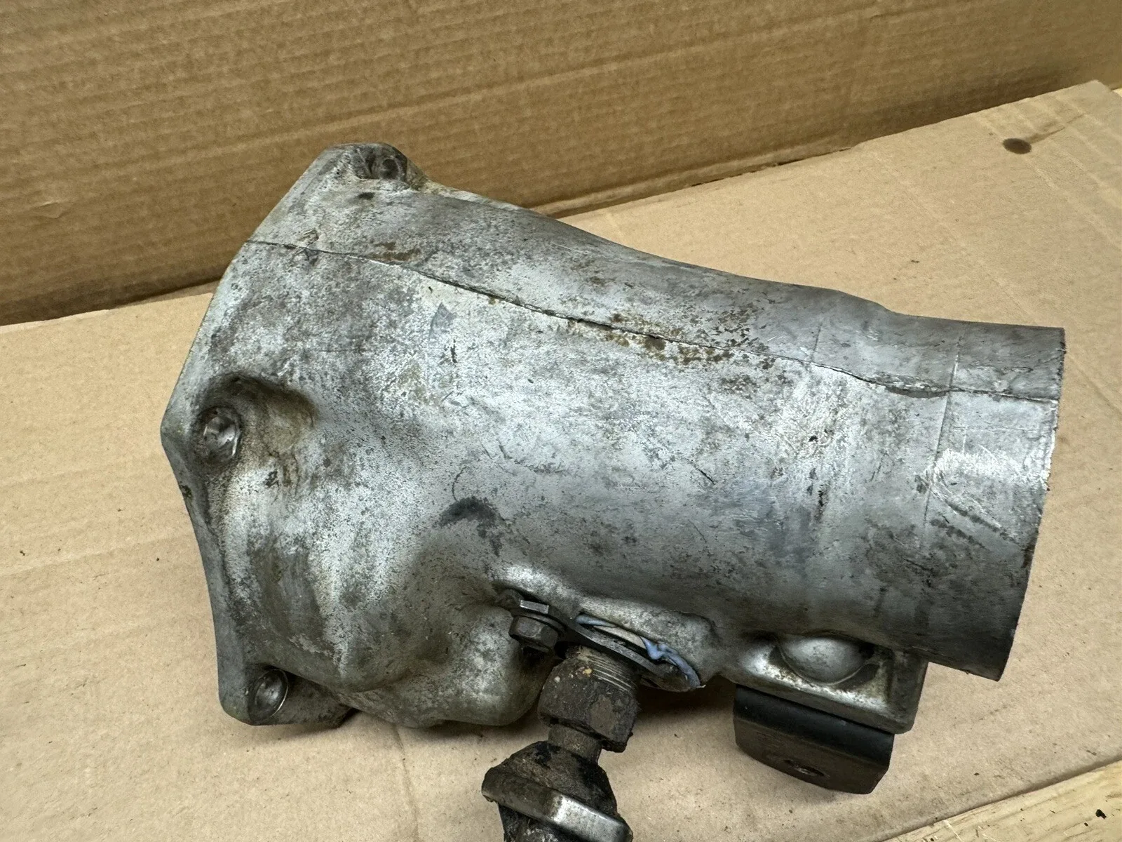 Dodge 727 Tail Housing / Output Shaft for Diesel D250 D350 (Cummins) image 2