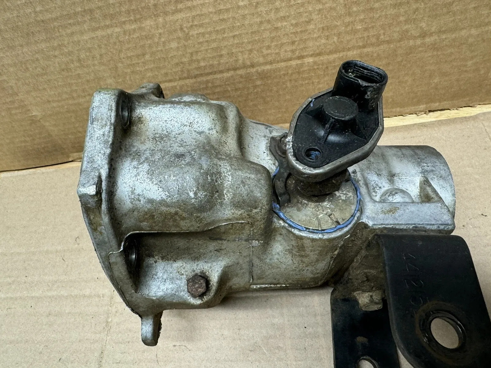 Dodge 727 Tail Housing / Output Shaft for Diesel D250 D350 (Cummins) image 3