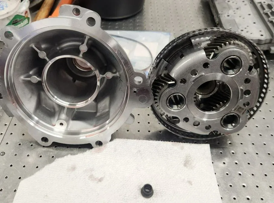 GM 10L90E 2WD Output Shaft & Case Extension Housing image 3