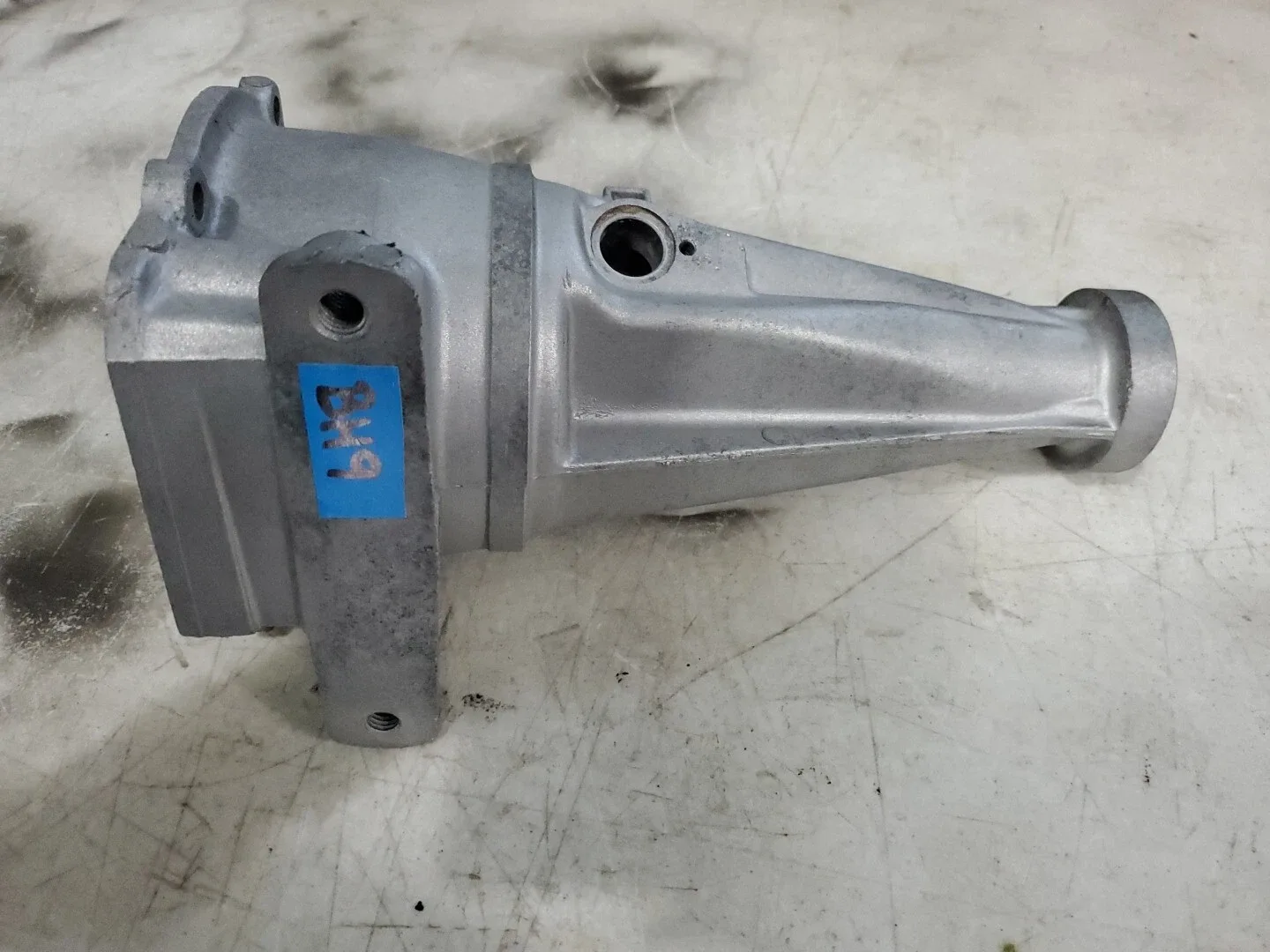 1965-1966 Ford F100 3-Speed Output Shaft Housing C5AP-7A040-B