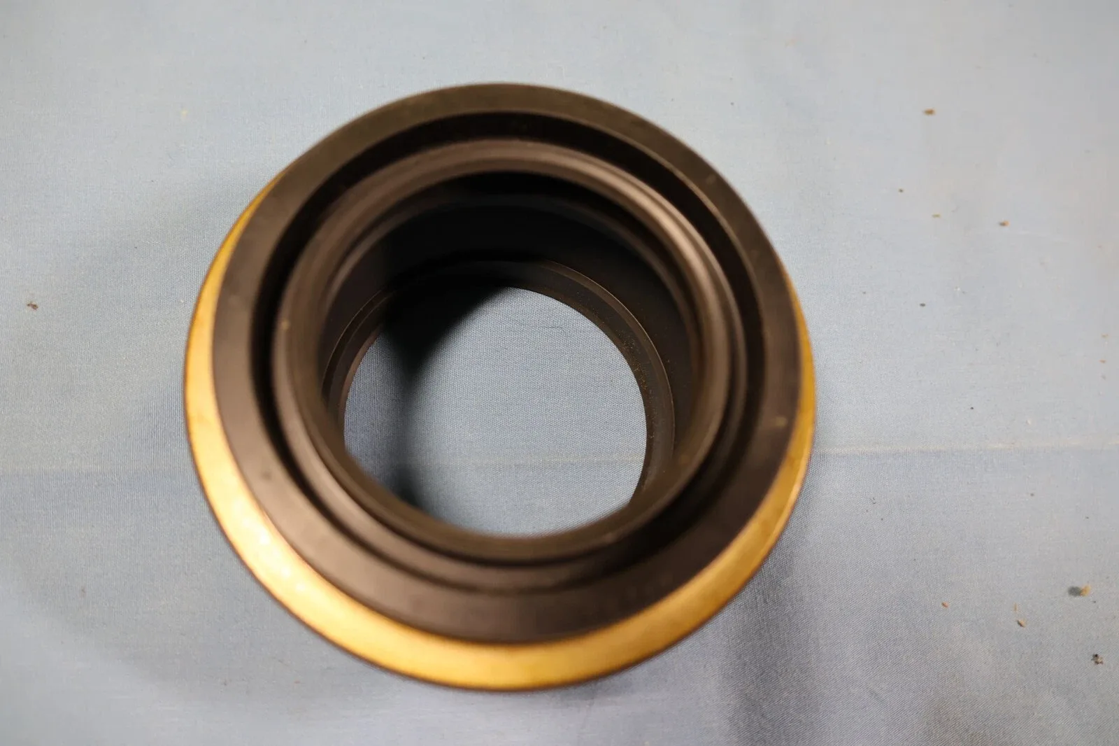 SKF 23000 (CRSA3-R) Transfer Case Output Shaft Seal image 3
